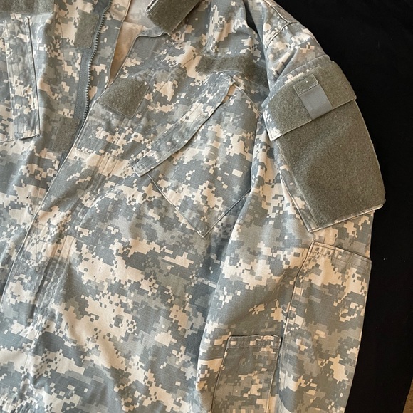 Military blouse jacket digital camouflage. - Picture 10 of 13